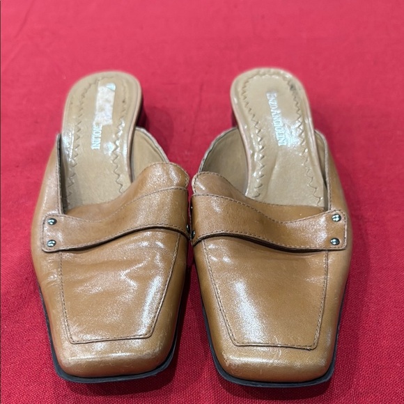Enzo Angiolini Brown Mules with Square Toe Design - Picture 1 of 3